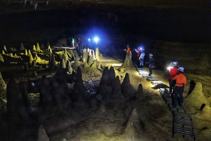 The path is set up to avoid unnecessary effect to the cave formation in Hang Va Cave