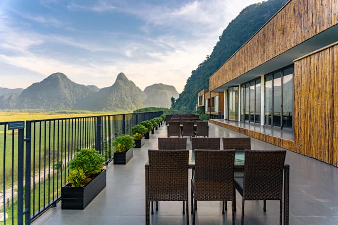 The restaurant and cafe area of Tu Lan Lodge.