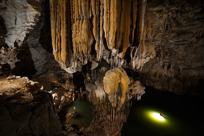 At 3 kilometers, Ken Cave is the longest river cave in the Tu Lan Cave System.