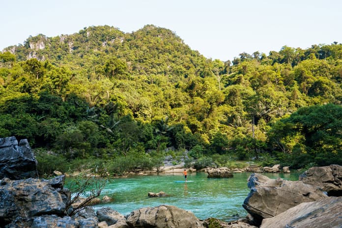 The infinity swimming pool at the Hang Tien campsite