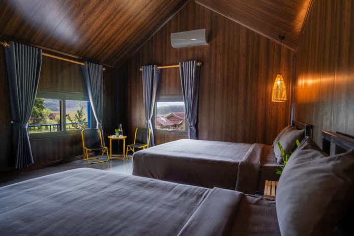 Căn nhà nổi homestay.