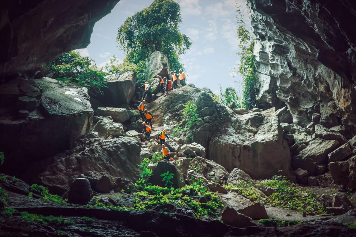 How To Choose A Trekking Tour For Beginners: A Comprehensive Guide