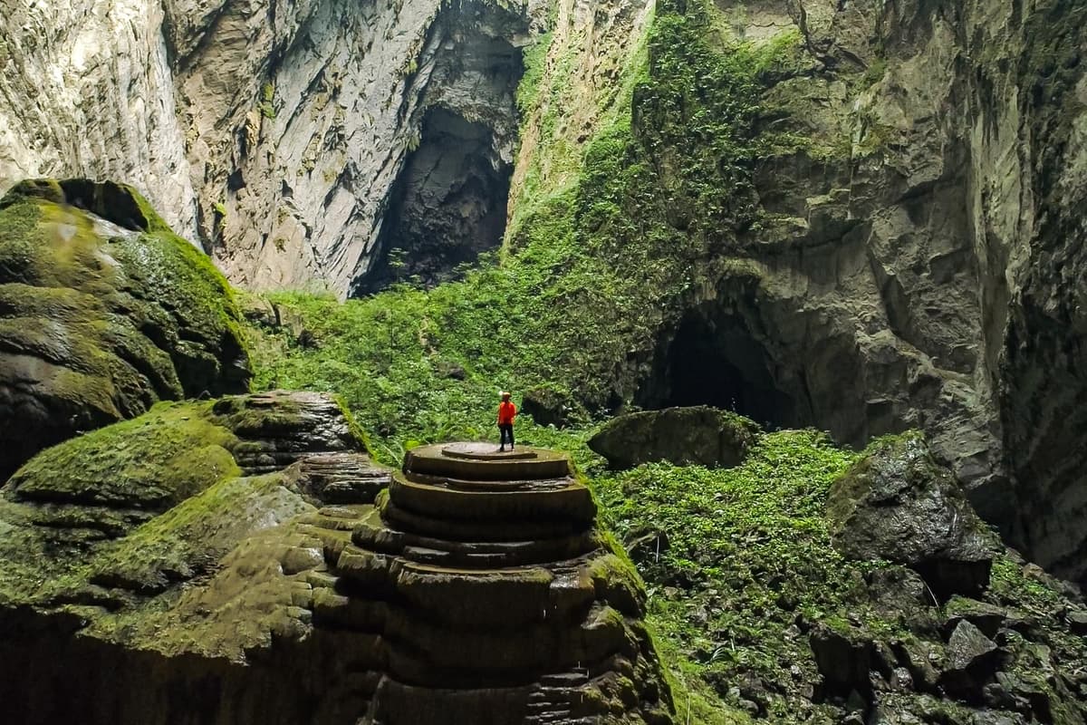 What makes Quang Binh, Vietnam a special tourist destination for international tourists