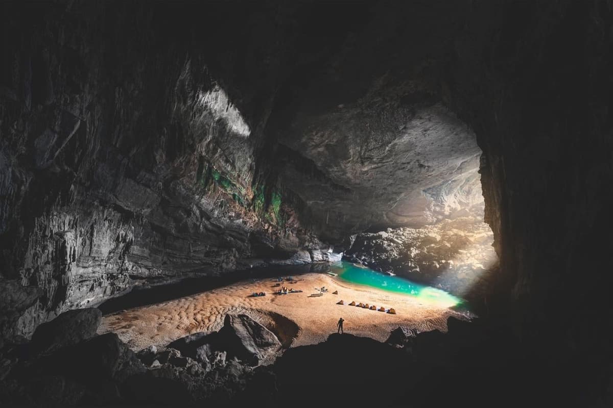 How does it feel when sleeping in a cave?