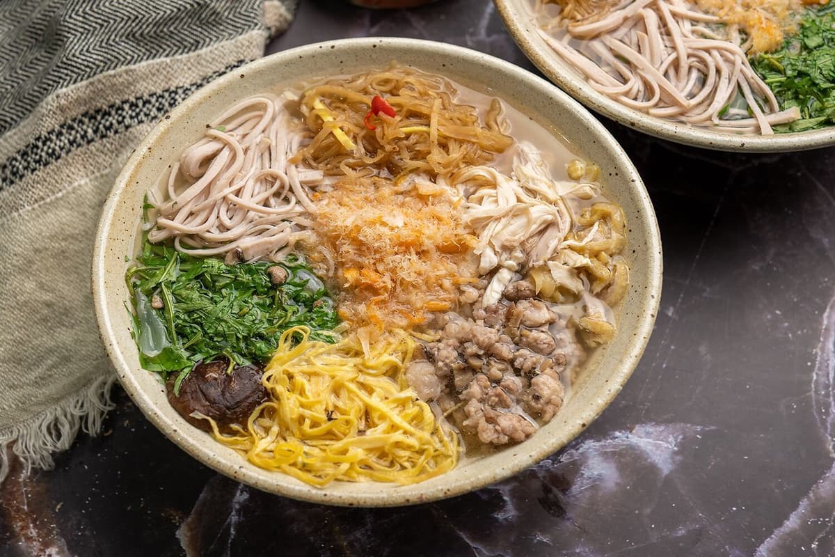 Top 10 Must-Try Hanoi Street Food