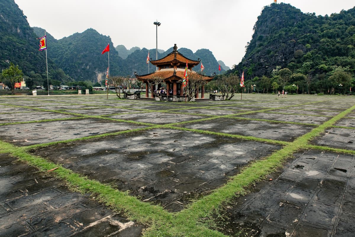 Hoa Lu Ancient Capital: Explore Ninh Binh's Royal Past