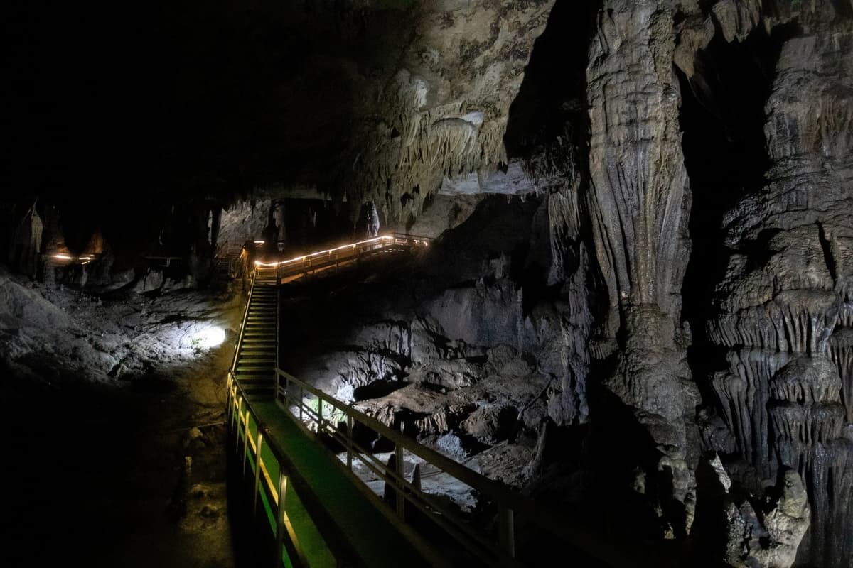 Lung Khuy cave: A must-visit stop on the Ha Giang Loop