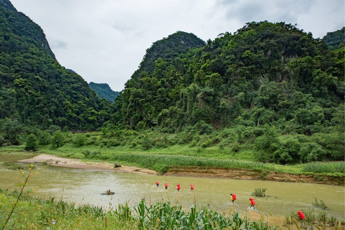 Rao Nan River: The flow that created Tu Lan cave wonders