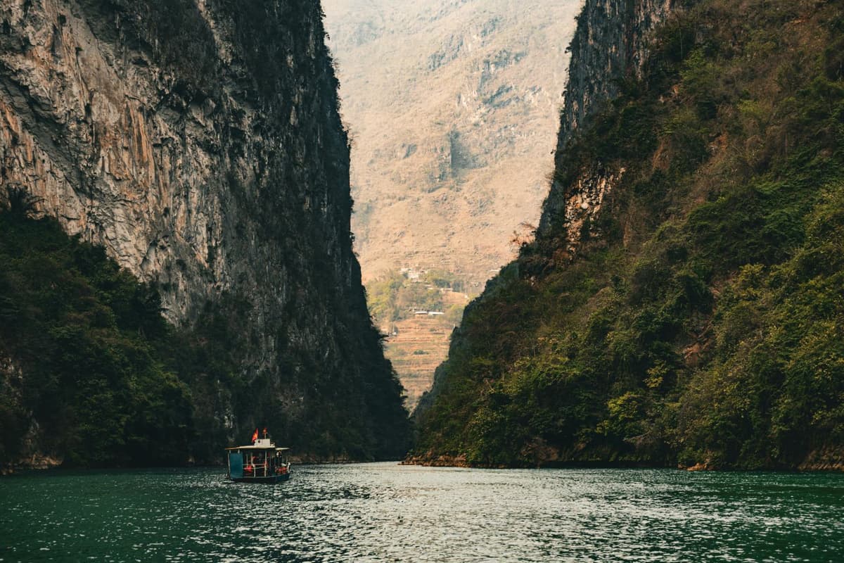 Nho Que River: Epic Boat Tour Guide for Ha Giang Loop