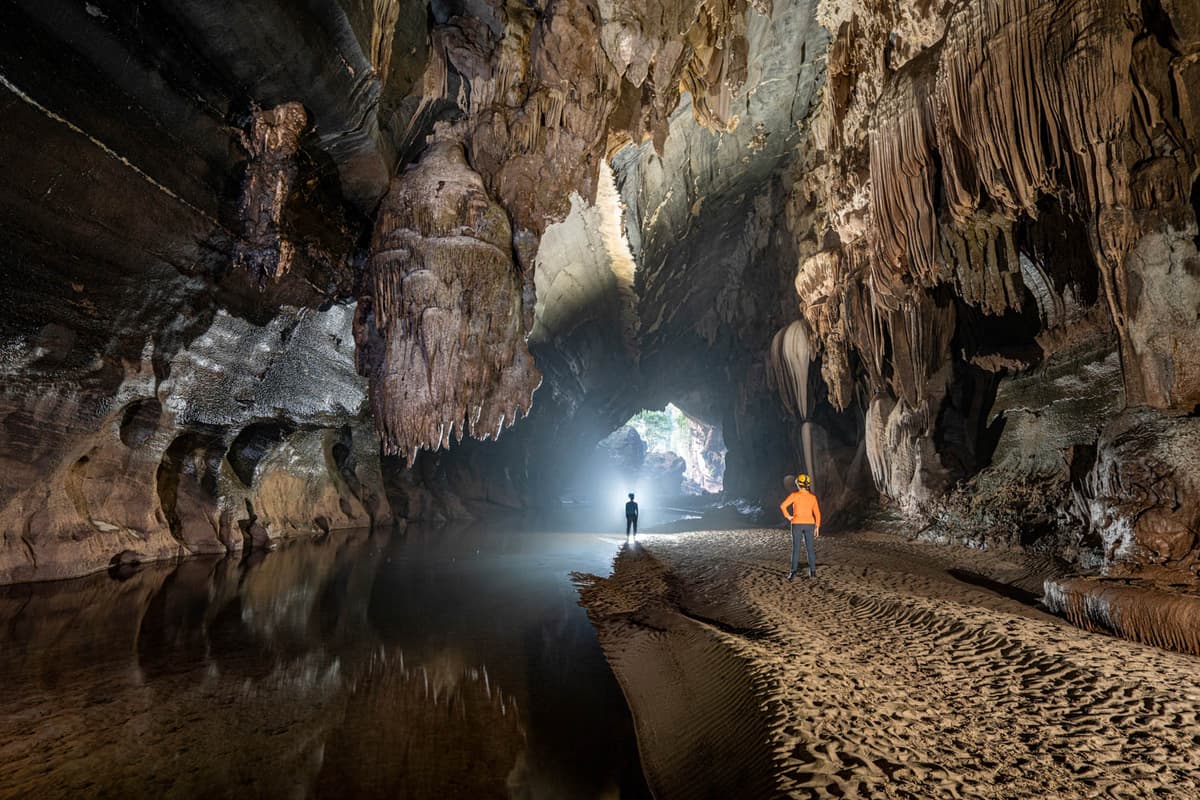 Dai Cao Cave